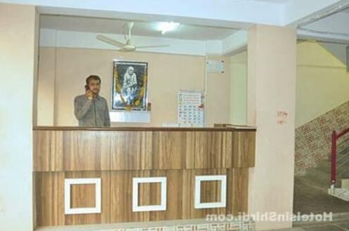 Hotel Sai Bhagawan - Photo2