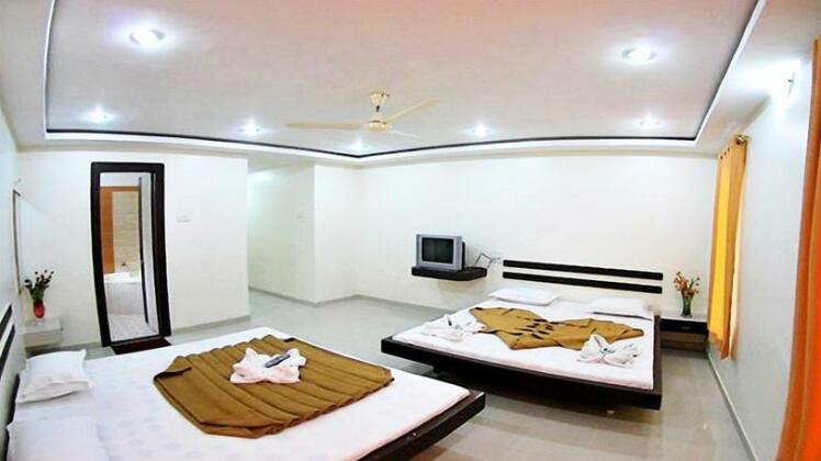 Hotel Sai Geeta - Photo3