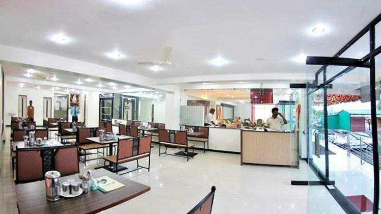 Hotel Sai Geeta - Photo4