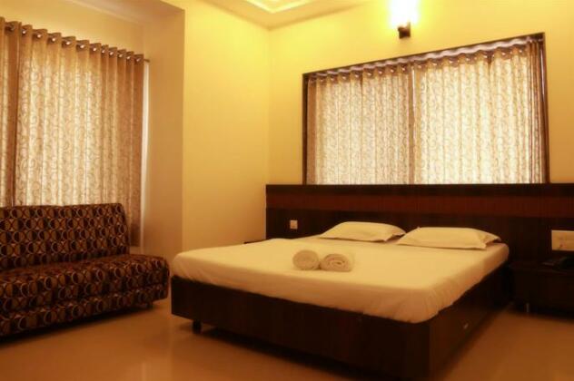 Hotel Sai Ramanand - Photo3