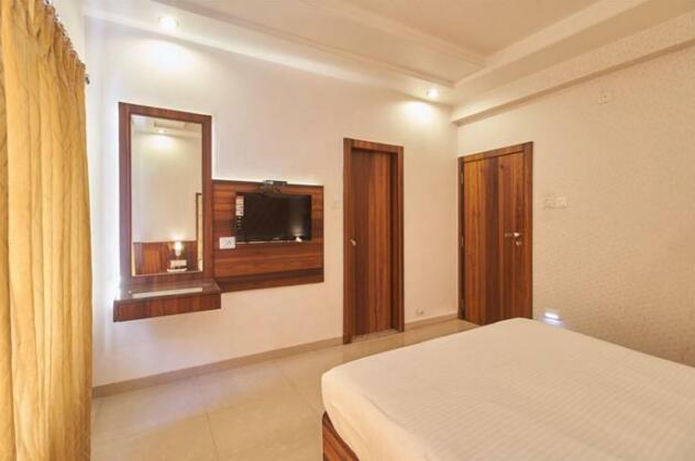 Hotel Satyan Inn - Photo2