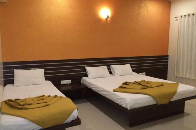 Hotel Stay Inn Shirdi - Photo2