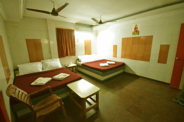 Hotel Svr Saipriya - Photo4