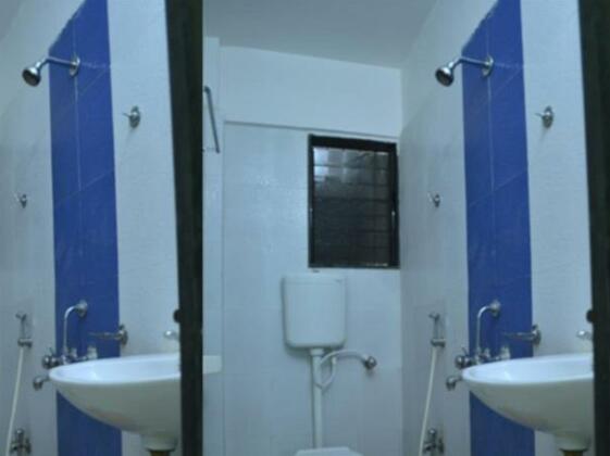 Sai Venketesh Lodge - Photo2