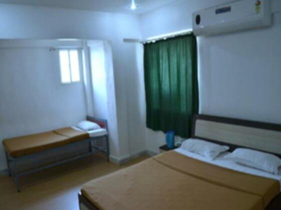 Sai Venketesh Lodge - Photo4