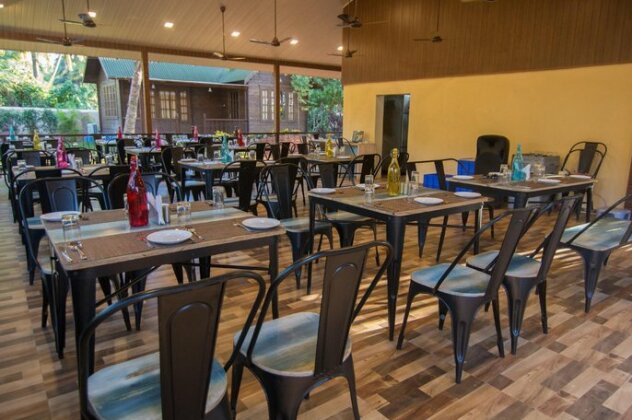 Vinnca Woodvillas Beachfront Resort - Photo5
