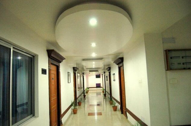 Hotel Monarch Aachal - Photo2
