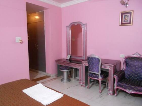 Hotel Tourist Inn - Photo5