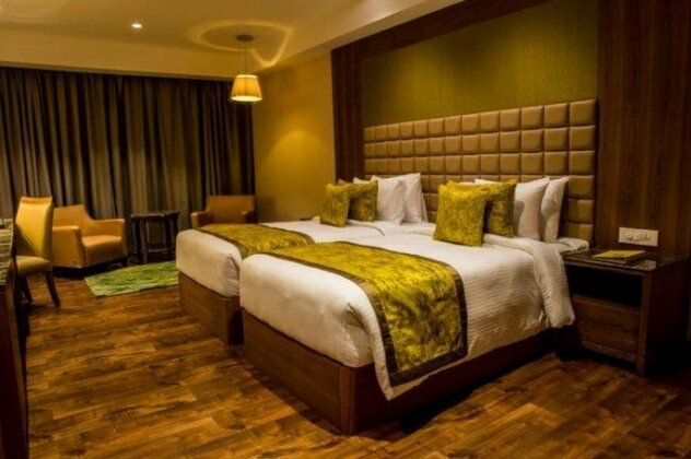 Lemon Tree Hotel Siliguri - Photo4