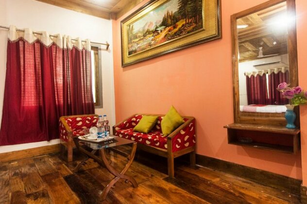OYO 13754 Brindawan Hotel and Resorts - Photo2