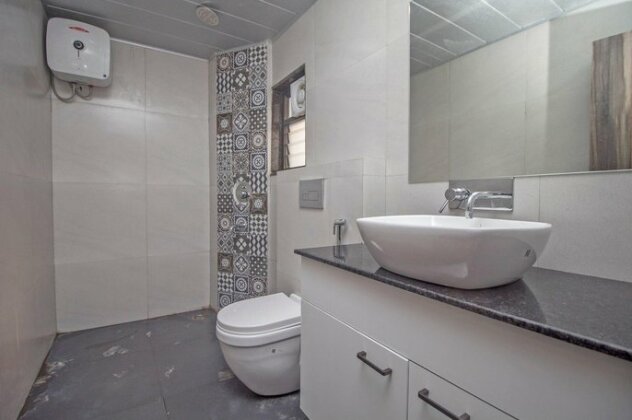 OYO 29041 Sohna Lodge - Photo4