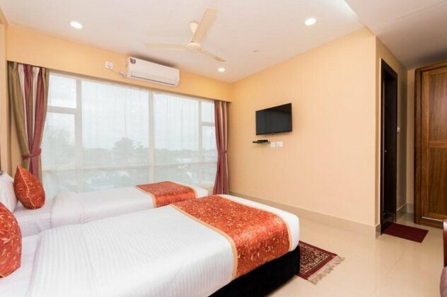 OYO 9202 Hotel Central Courtyard - Photo3