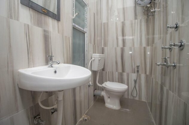 SPOT ON 47720 Prince Guest House - Photo3