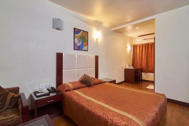 The Cindrella Hotel - Photo4