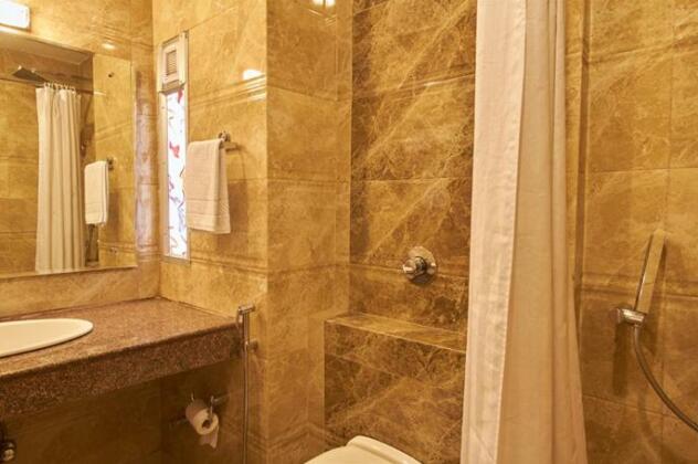 The Cindrella Hotel - Photo5