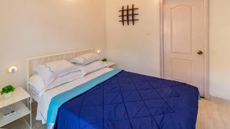 Mayfair Studio 4 Mins from Uddo Beach - Photo3