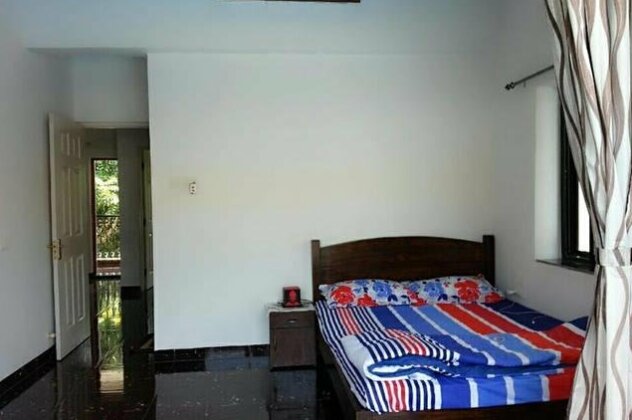 Solitude Home - Photo5