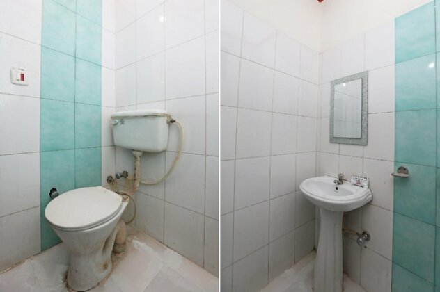 OYO 38612 Hotel Krishna Towers - Photo4