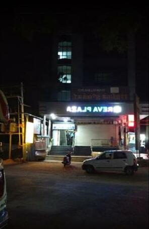 Reva Plaza