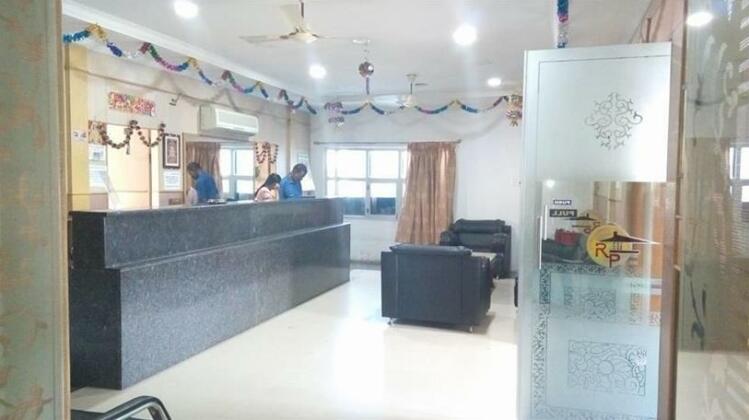 Reva Plaza - Photo3