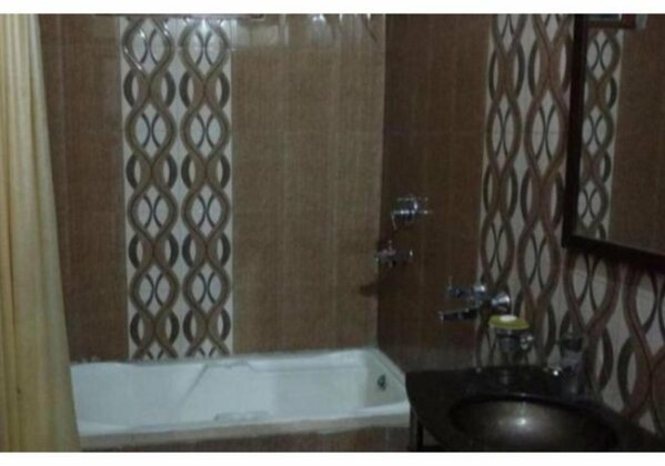Hotel Pratiksha Solan - Photo3