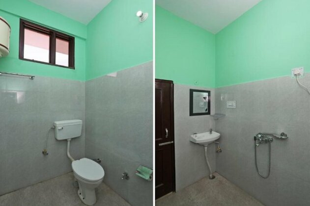 OYO 37054 Amit Guest House - Photo5