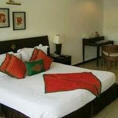 Surya Vilas Luxury Spa & Resort