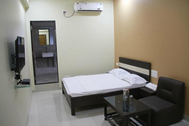 Hotel Anand Inn Residency - Photo2