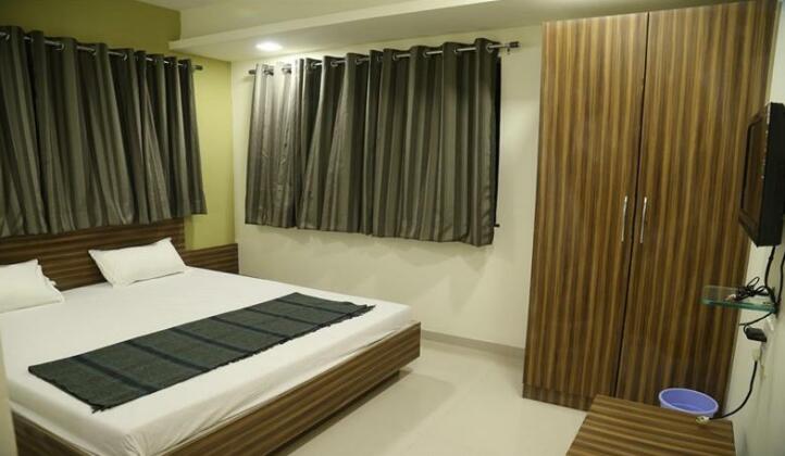 Hotel Dhruva - Photo3