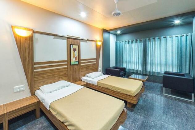 Lotus Hotel Solapur - Photo5