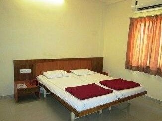 STARiHOTELS Nilanagar Solapur - Photo4