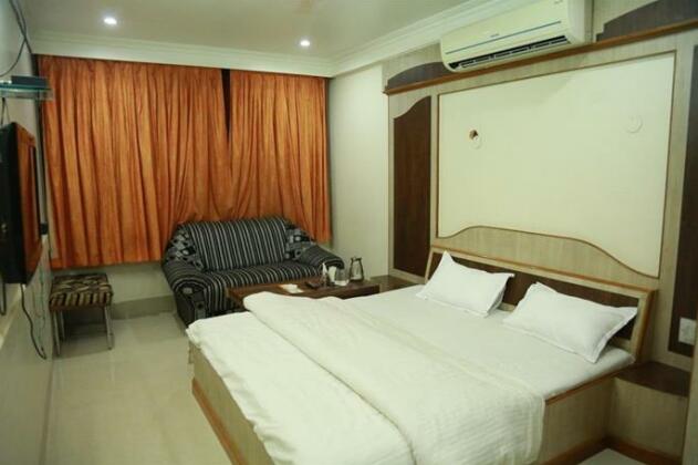 Hotel Raj Sheronz - Photo3