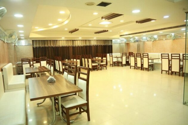 Hotel Raj Sheronz - Photo5
