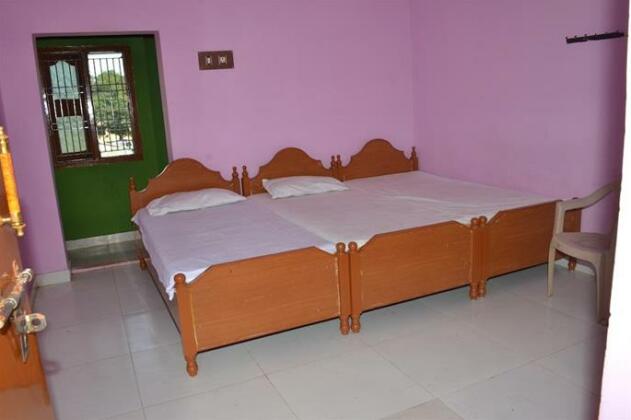 Hotel Gurusadan - Photo5