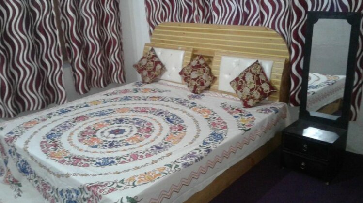Alamdar guest house - Photo2