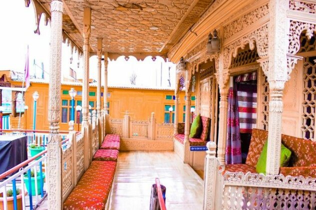 Aziz Palace - Photo2