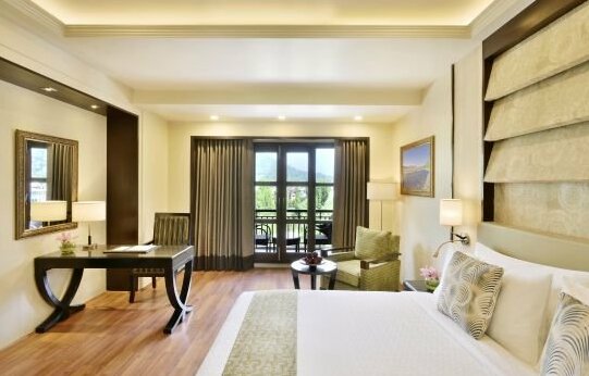 Four Points by Sheraton Srinagar - Photo3