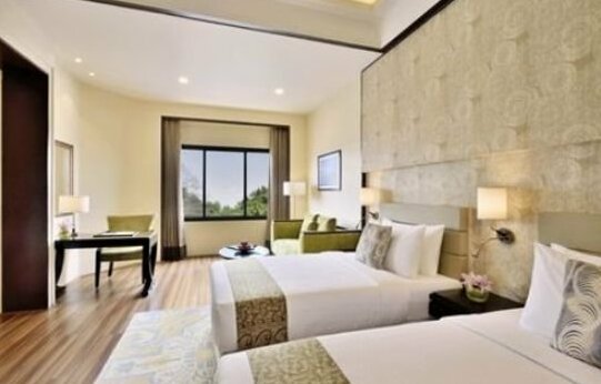 Four Points by Sheraton Srinagar - Photo5