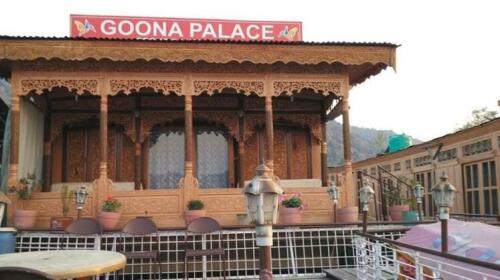 Goonapalace Group of Houseboats