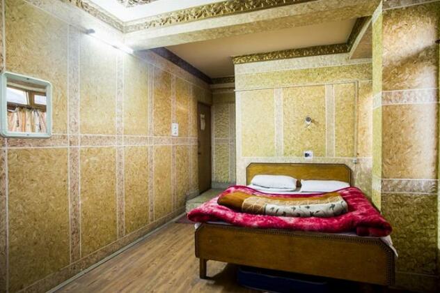 Gulfam Hotel - Photo2