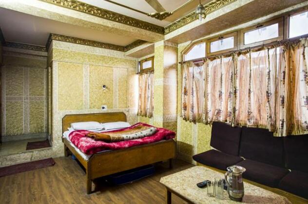 Gulfam Hotel - Photo3