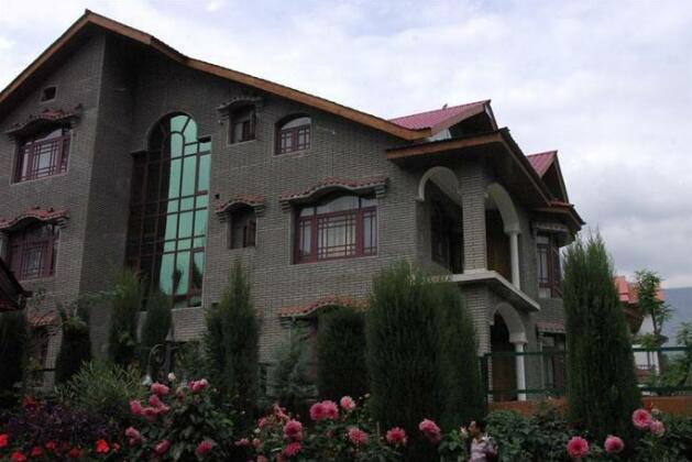 Harwan Resort