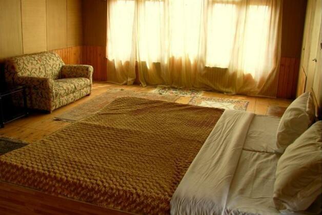 Hillscape Inn - Photo4