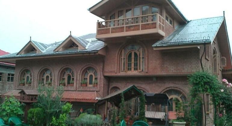 Honey Dew Guest House - Photo2