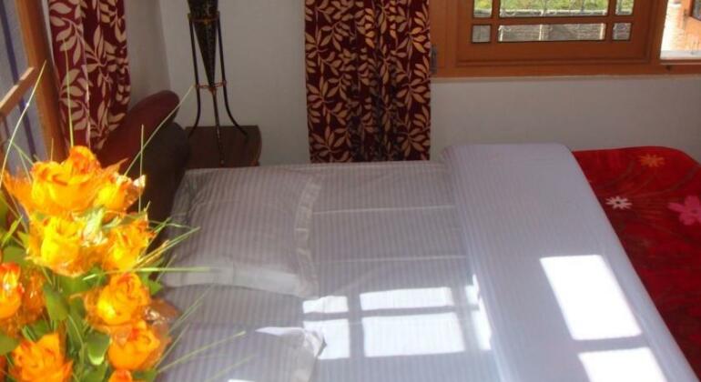 Hospitality Home - Photo3