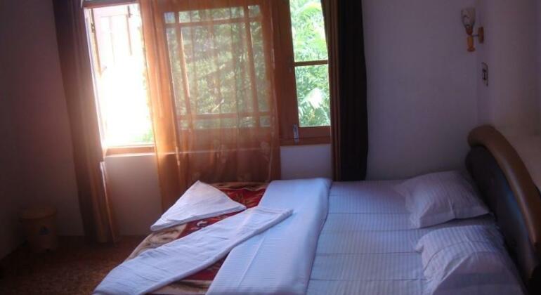 Hospitality Home - Photo4