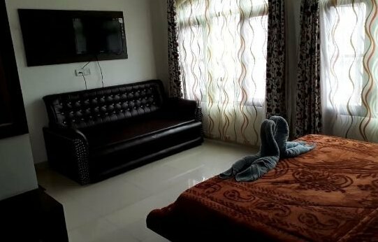 Hotel Ash Vale - Photo2