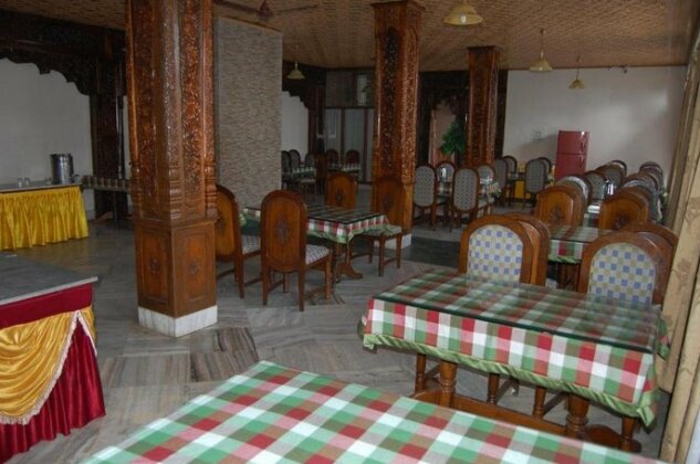 Hotel Duke at Dal Lake - Photo2