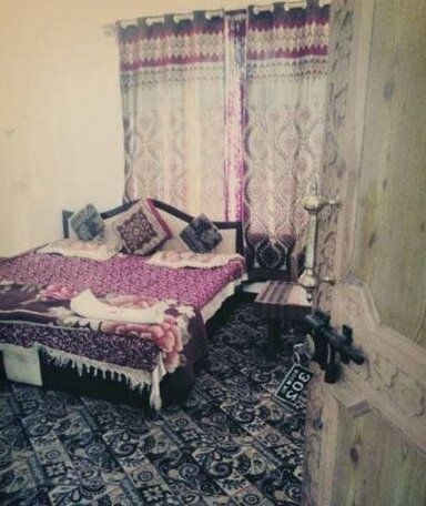 Hotel First Kashmir - Photo4