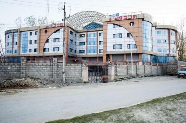 Hotel Grand Kashmir - Photo2